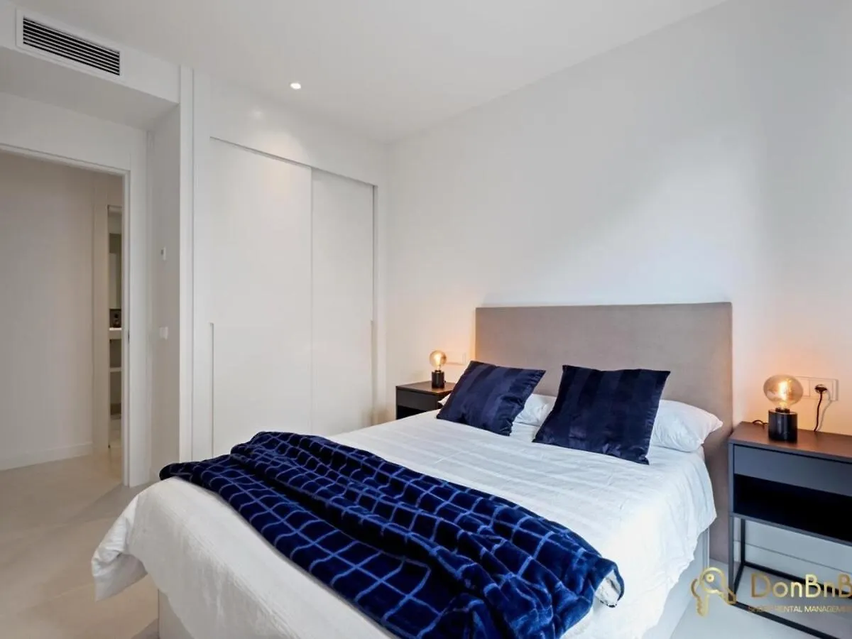Sea View Apartment With Garden In フエンヒロラ