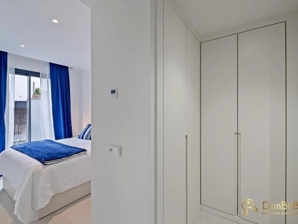 Sea View Apartment With Garden In フエンヒロラ