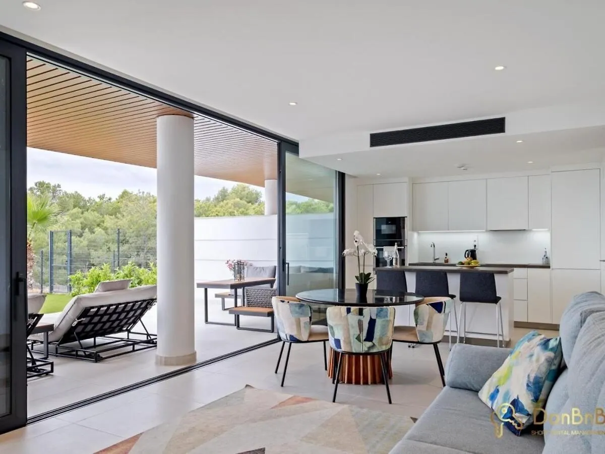 Sea View Apartment With Garden In フエンヒロラ